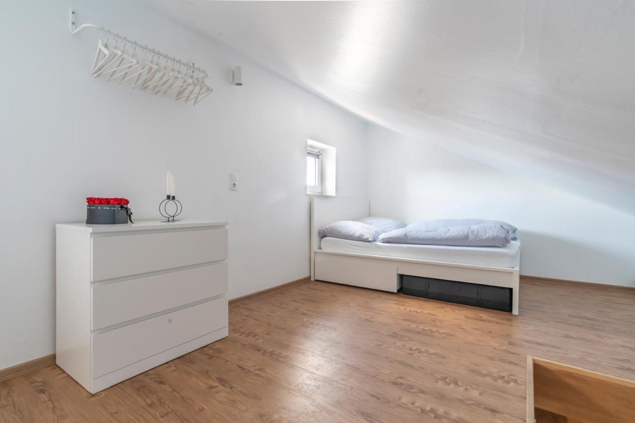 Stylish 2 Room Maisonette Hannover - Contactless Check-In Buitenkant foto